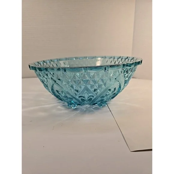 Vtg KIG Malaysia Aquamarine Pressed Glass Footed Serving Bowl Fleur De‎ Lis Rose - Picture 3 of 9